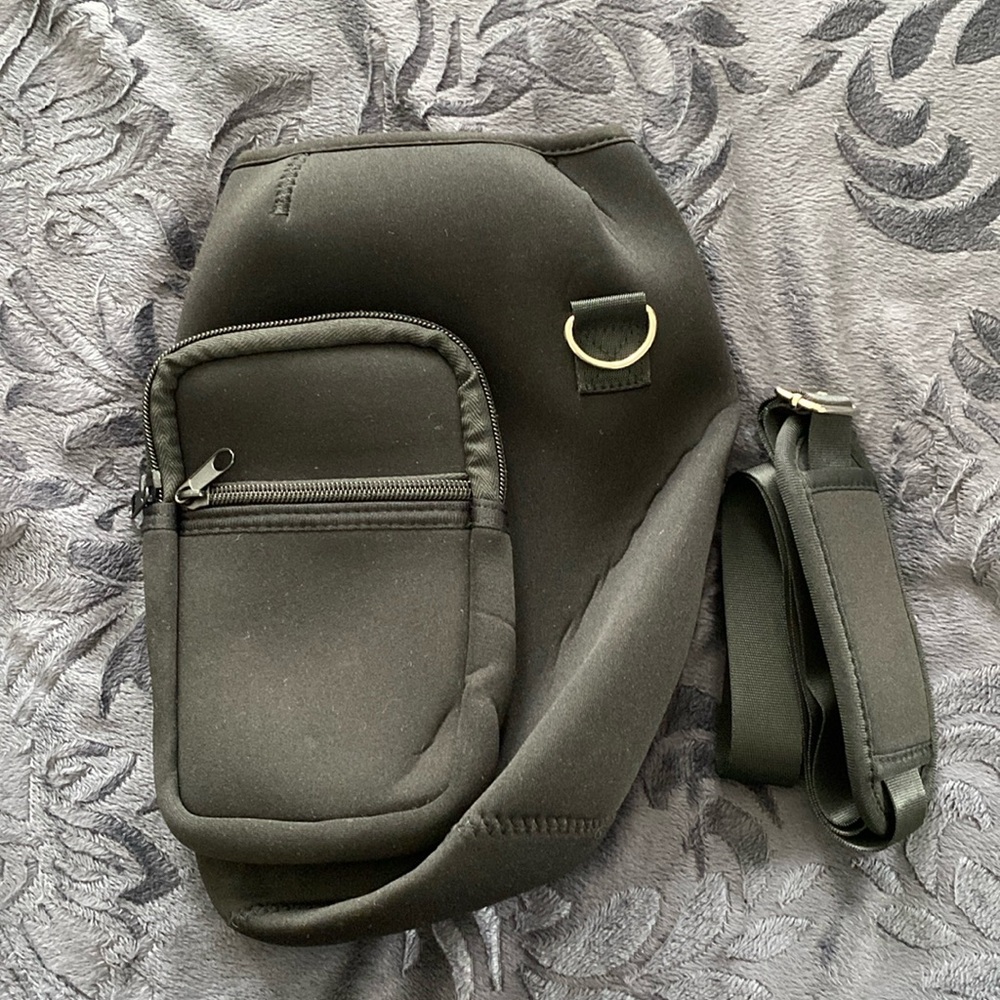Gently Used Water Jug Case